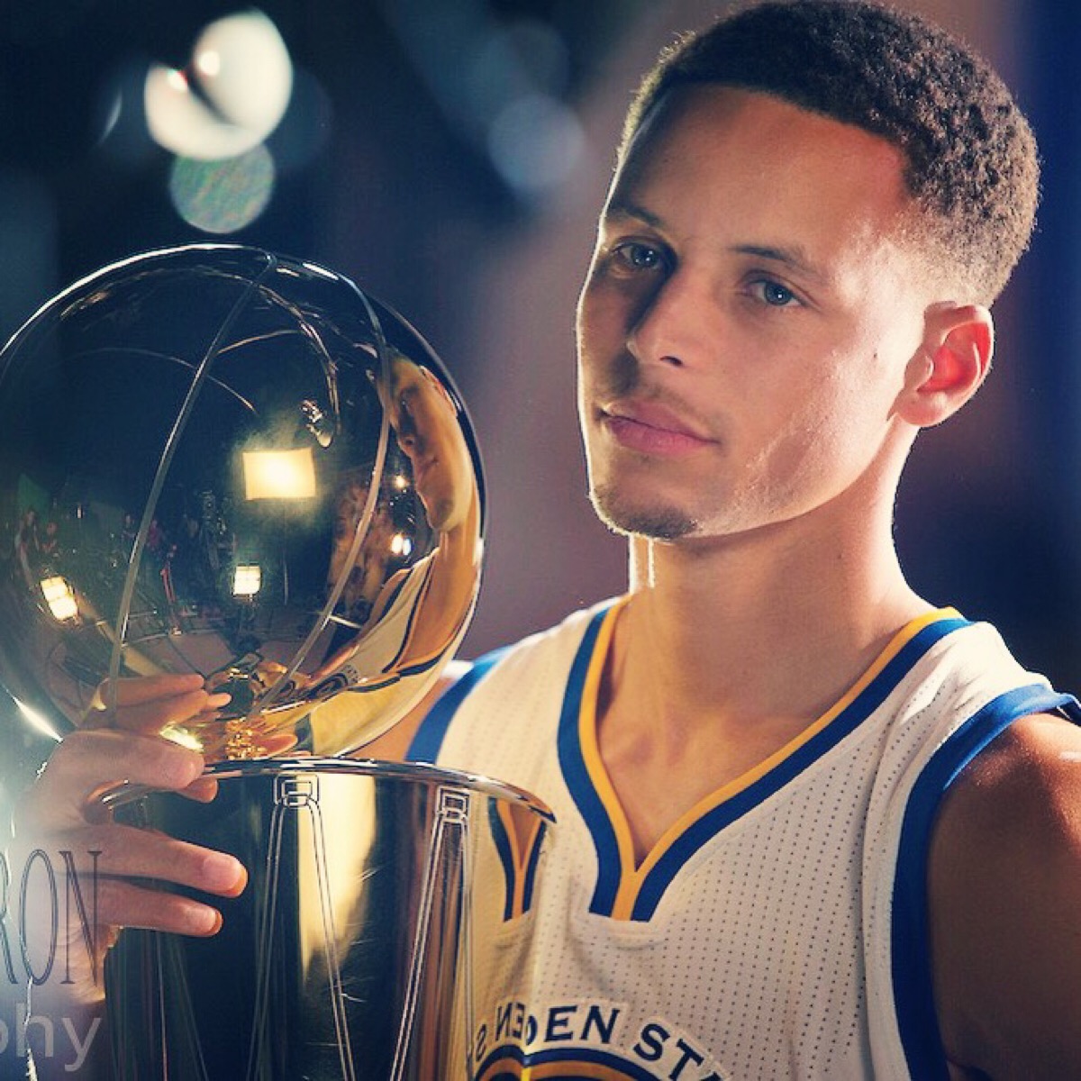 他确实在某 他确实在某