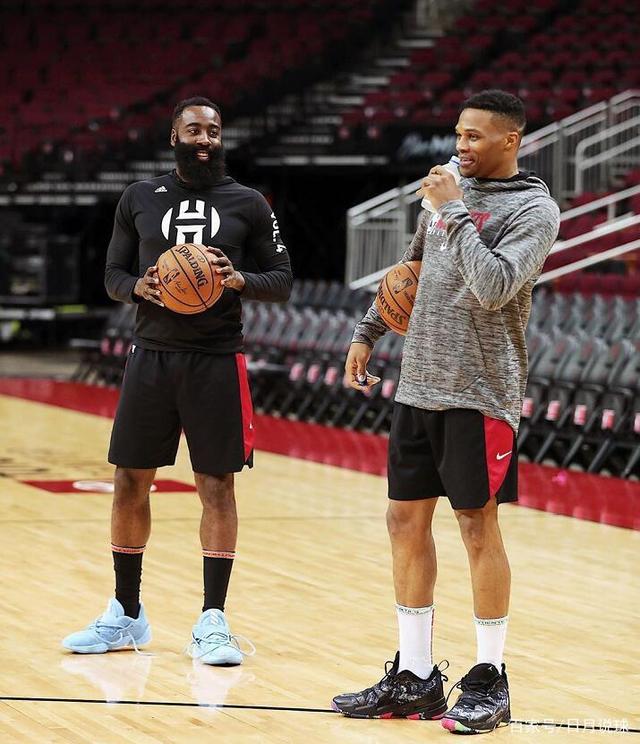 话语权正以 话语权正以