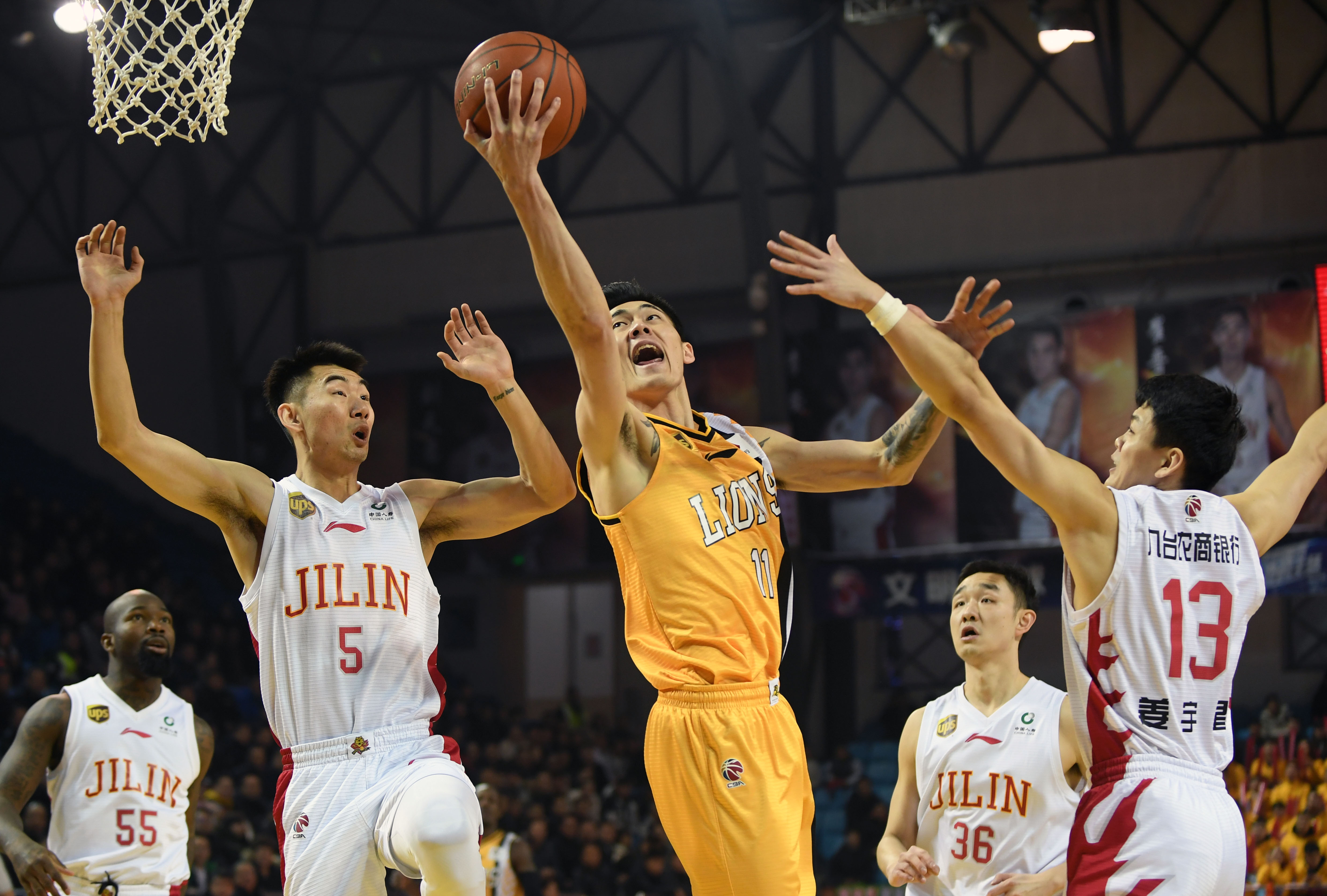 先以楼梯 先以楼梯