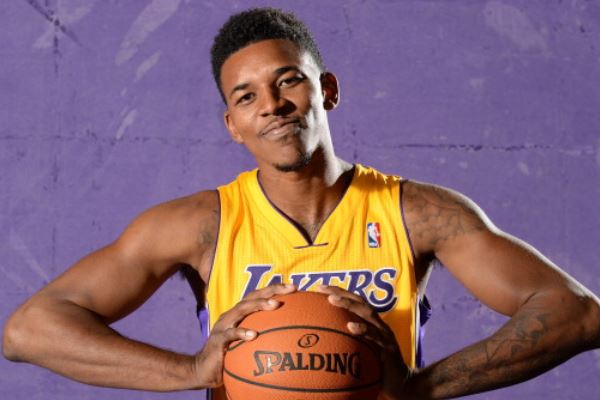 压制时通过 压制时通过